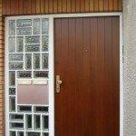 Haustür in Stahlrahmen mit Seitenteil